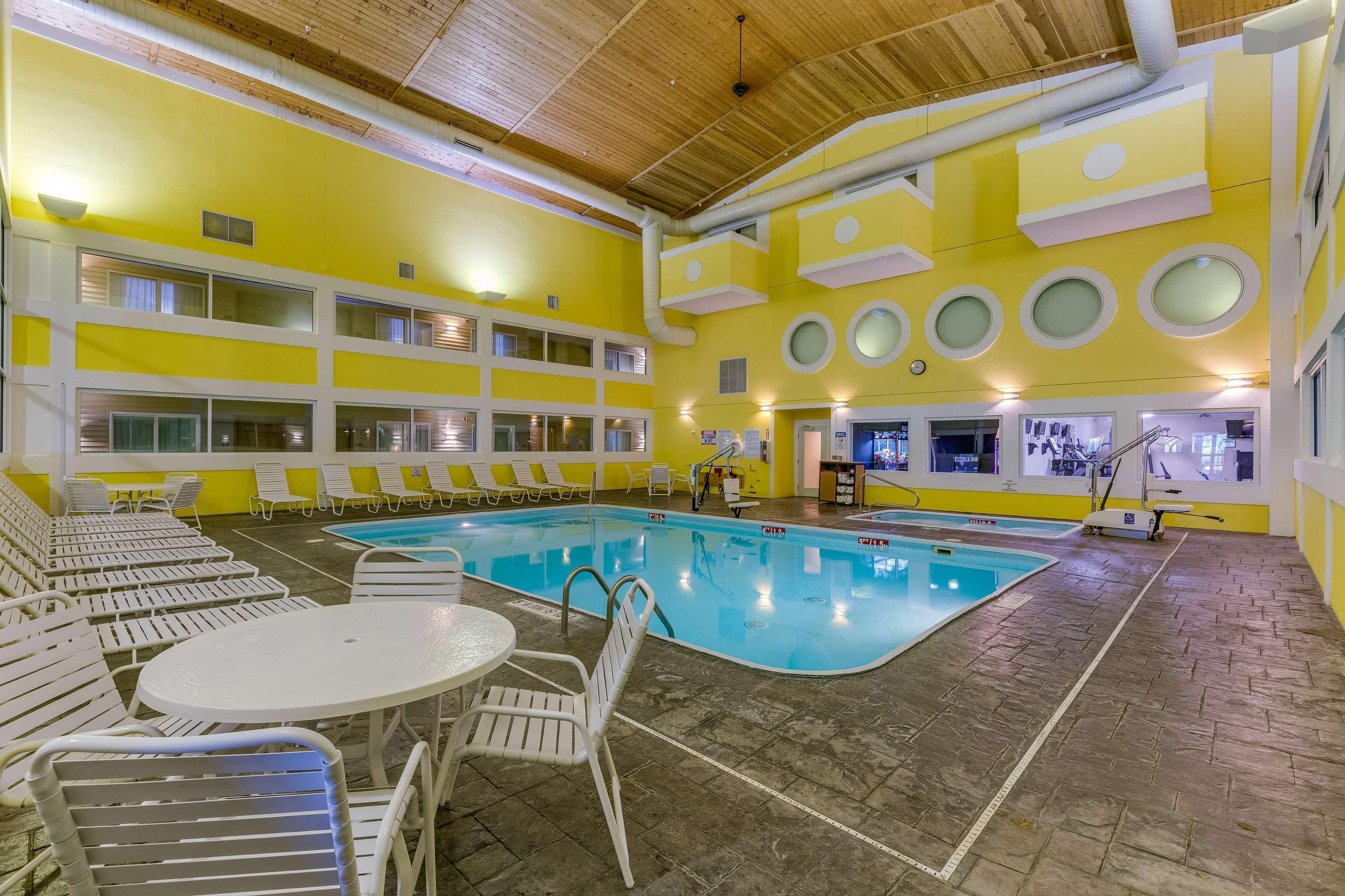 Best Western Lakewinds Ludington Exterior photo