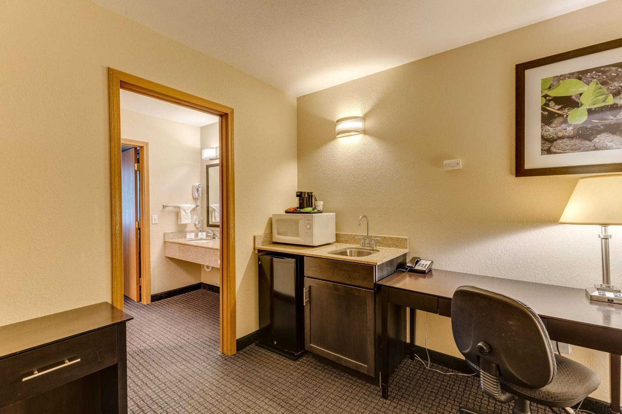 Best Western Lakewinds Ludington Exterior photo
