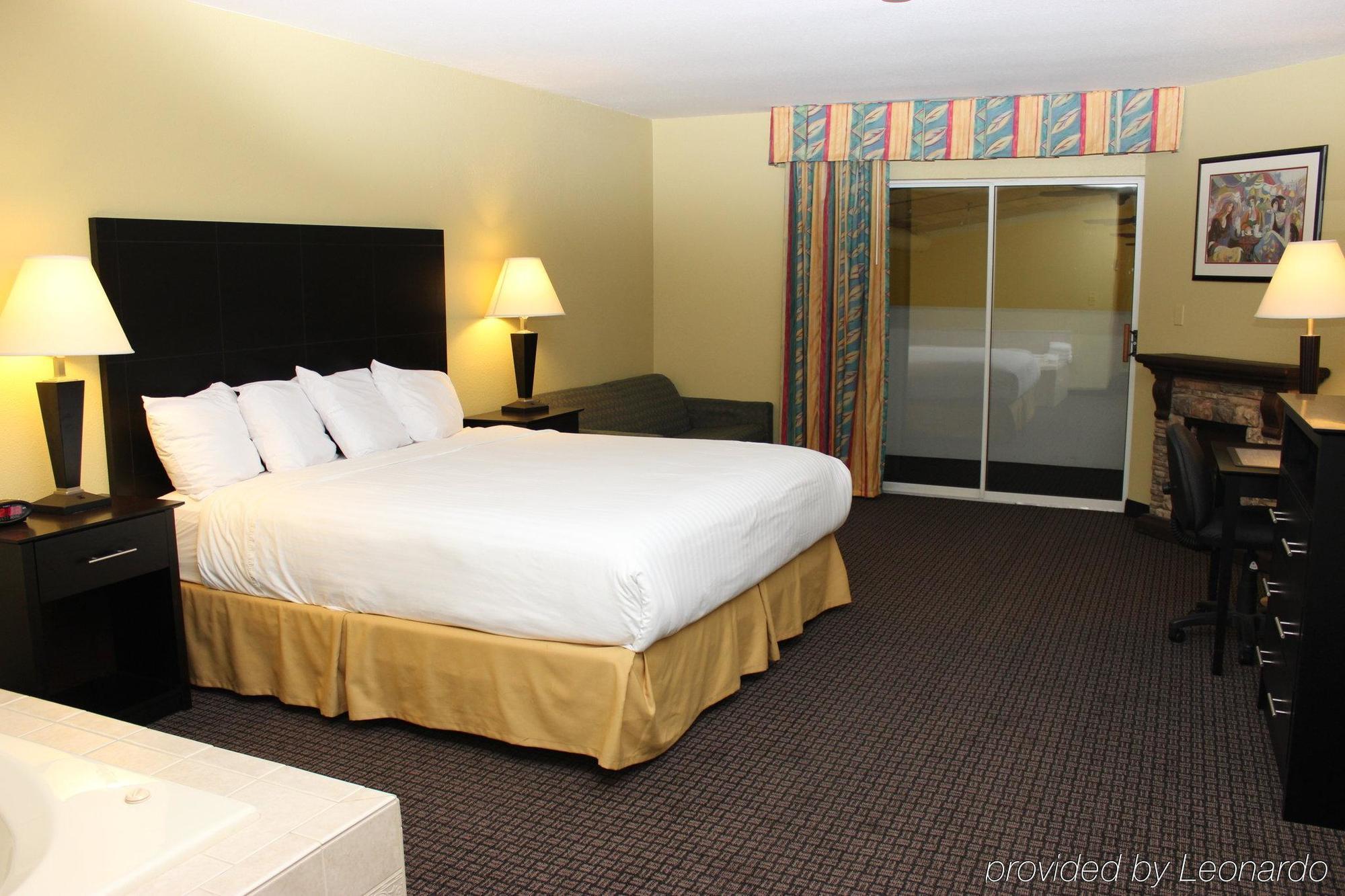Best Western Lakewinds Ludington Exterior photo