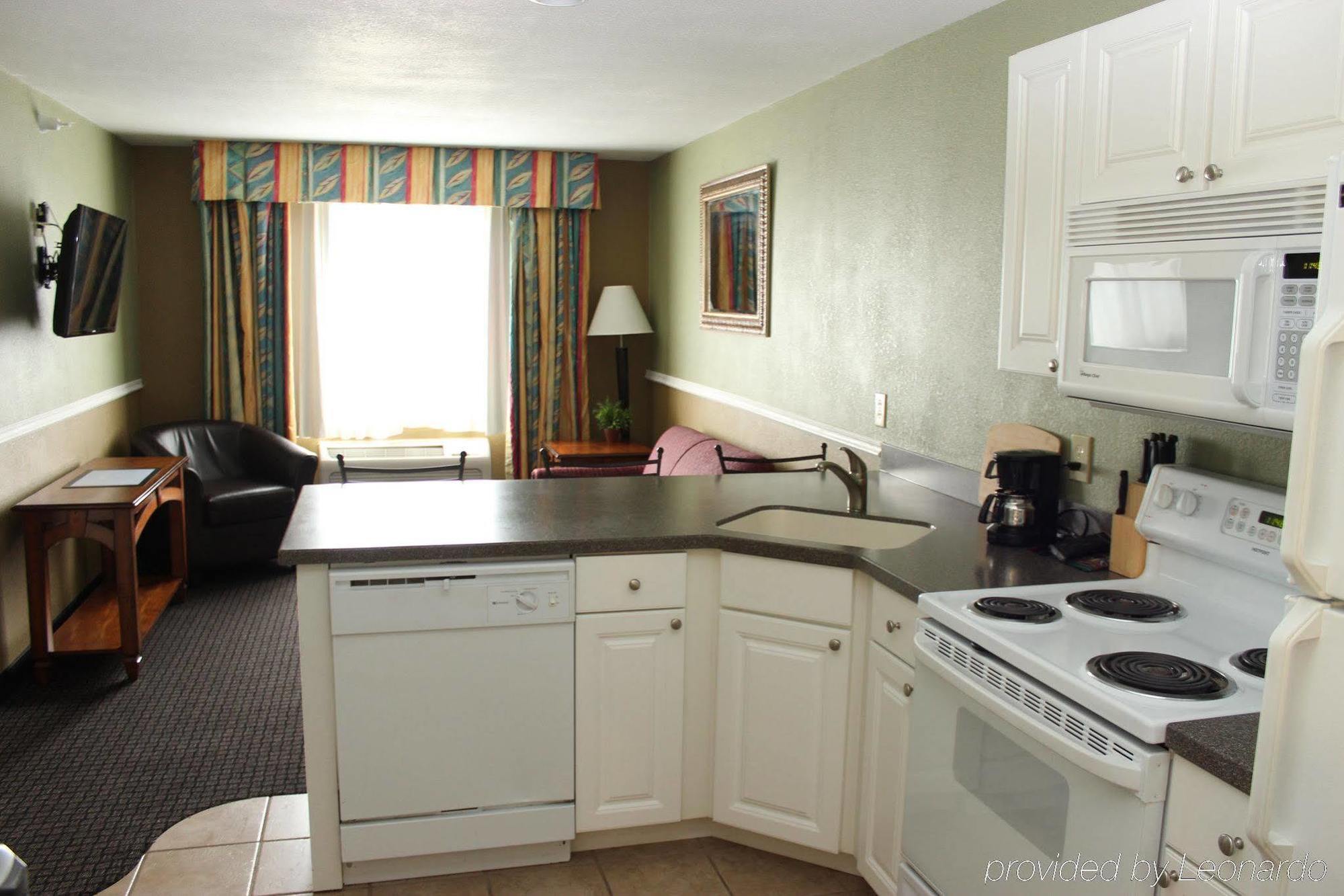 Best Western Lakewinds Ludington Exterior photo
